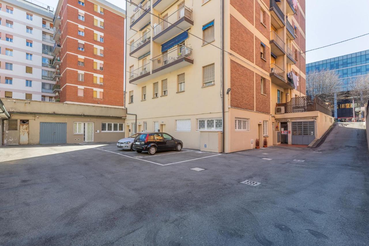 San Donato Fiere Essential Apartment W/Parking Bologna Exterior photo