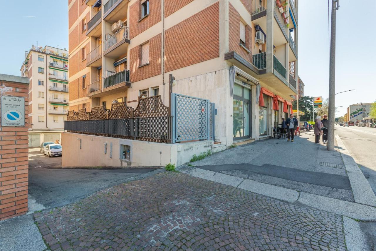San Donato Fiere Essential Apartment W/Parking Bologna Exterior photo